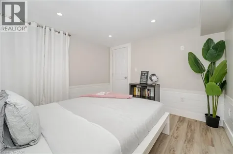 77 Fairview Road Grimsby ON L3M 3L6