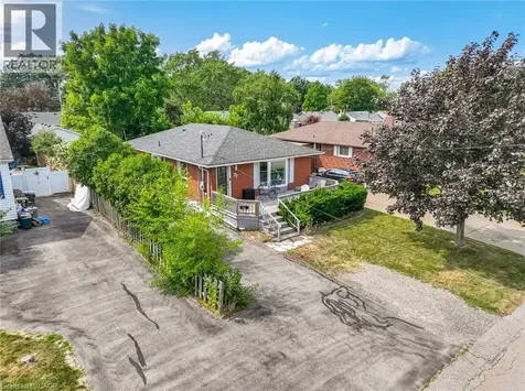 77 Fairview Road Grimsby ON L3M 3L6