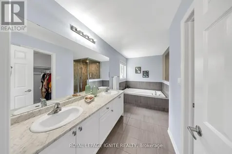 2453 Florentine Place Pickering ON L1X 0H2