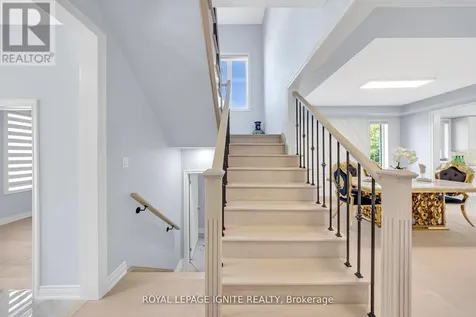 2453 Florentine Place Pickering ON L1X 0H2