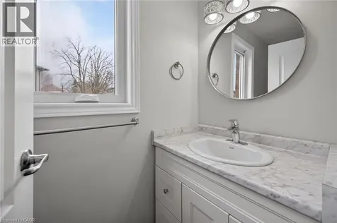 98 Macneil Court Hagersville ON N0A 1H0