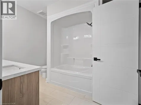 230 Knoll Street Port Colborne ON L3K 5B6