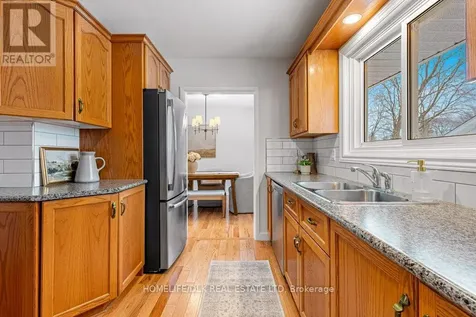 29 Crawford Street Brockville ON K6V 1S2