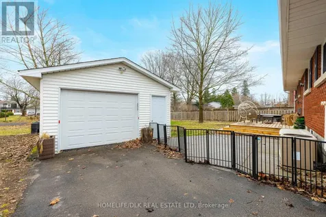 29 Crawford Street Brockville ON K6V 1S2