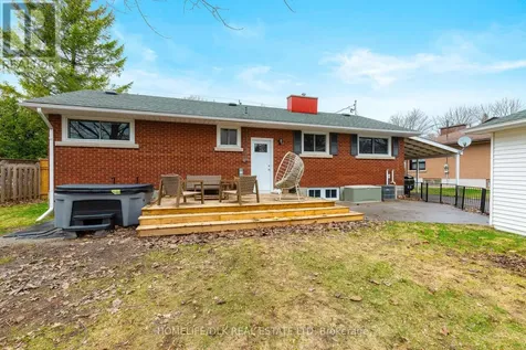 29 Crawford Street Brockville ON K6V 1S2