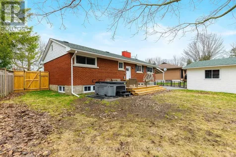 29 Crawford Street Brockville ON K6V 1S2