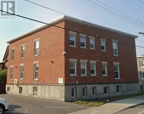 135 Concord Street South Ottawa ON K1S 0Z3