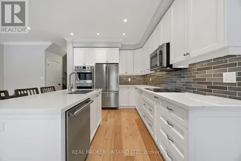 31 Gord Matthews Way Uxbridge ON L9P 0E9