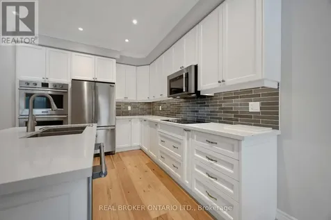 31 Gord Matthews Way Uxbridge ON L9P 0E9