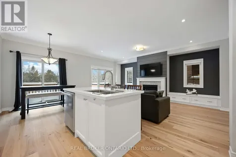 31 Gord Matthews Way Uxbridge ON L9P 0E9