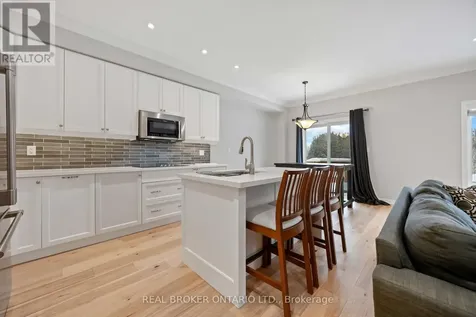 31 Gord Matthews Way Uxbridge ON L9P 0E9