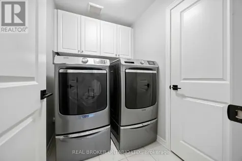 31 Gord Matthews Way Uxbridge ON L9P 0E9