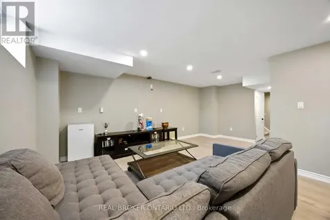 31 Gord Matthews Way Uxbridge ON L9P 0E9