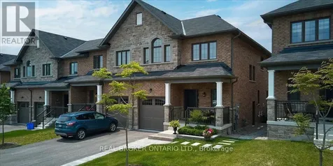 31 Gord Matthews Way Uxbridge ON L9P 0E9