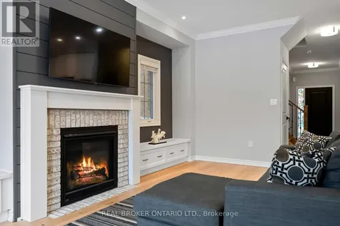 31 Gord Matthews Way Uxbridge ON L9P 0E9