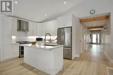 16 Caribbean Drive Wasaga Beach ON L9Z 2W3