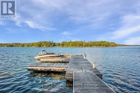 22 Beacon Point Drive Carling ON P0G 1G0
