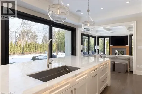 15 Lambert Common Oakville ON L6K 0H6