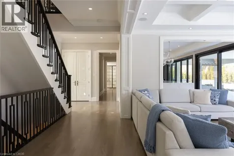 15 Lambert Common Oakville ON L6K 0H6