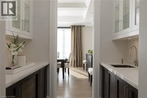 15 Lambert Common Oakville ON L6K 0H6