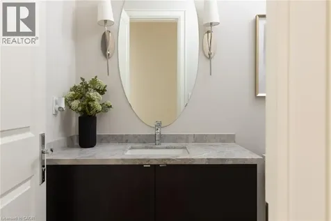 15 Lambert Common Oakville ON L6K 0H6