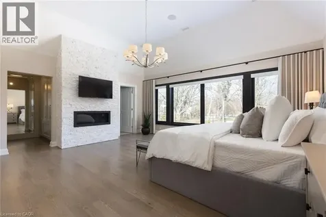15 Lambert Common Oakville ON L6K 0H6