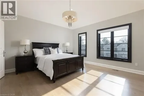 15 Lambert Common Oakville ON L6K 0H6