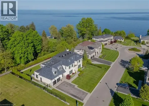 15 Lambert Common Oakville ON L6K 0H6