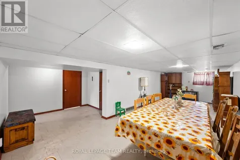 41 Capilano Drive Ottawa ON K2E 6G3