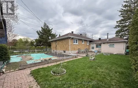 41 Capilano Drive Ottawa ON K2E 6G3