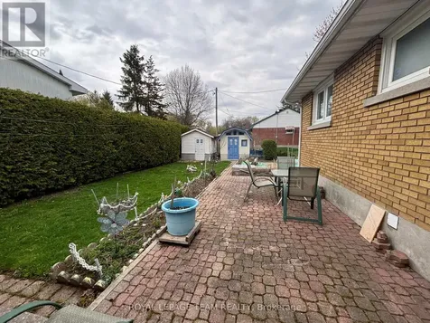 41 Capilano Drive Ottawa ON K2E 6G3