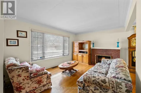 41 Capilano Drive Ottawa ON K2E 6G3