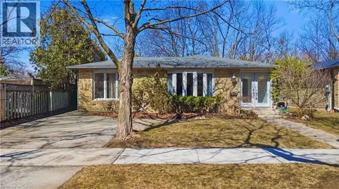 481 Anthony Drive Oakville ON L6J 2K6