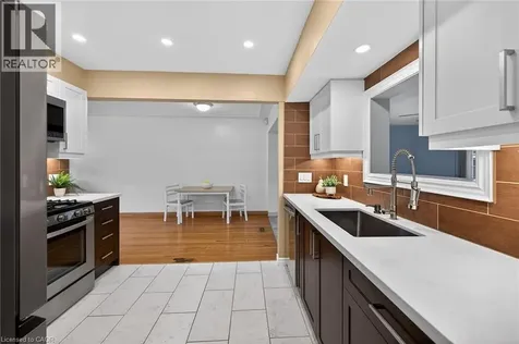 19 Burfield Avenue Hamilton ON L8T 2J8