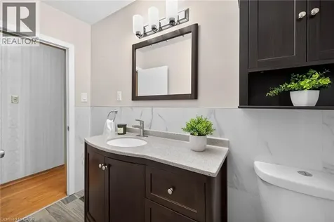 19 Burfield Avenue Hamilton ON L8T 2J8