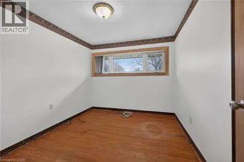 19 Burfield Avenue Hamilton ON L8T 2J8