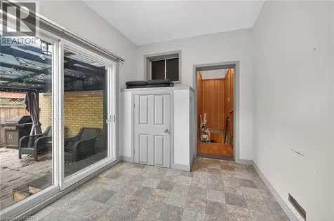 19 Burfield Avenue Hamilton ON L8T 2J8