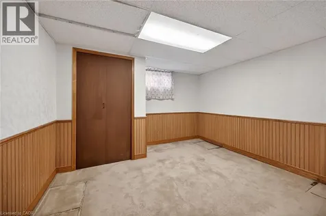 19 Burfield Avenue Hamilton ON L8T 2J8