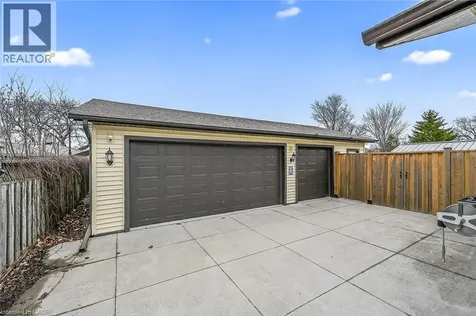 19 Burfield Avenue Hamilton ON L8T 2J8