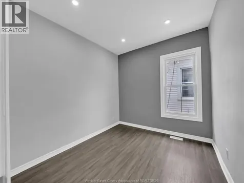 1155 Moy Avenue Windsor ON N9A 2P4
