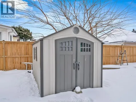 1155 Moy Avenue Windsor ON N9A 2P4