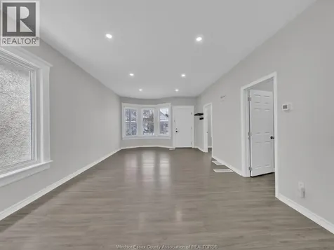 1155 Moy Avenue Windsor ON N9A 2P4