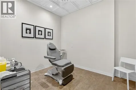 3075 Hospital Gate Oakville ON L6M 1M1