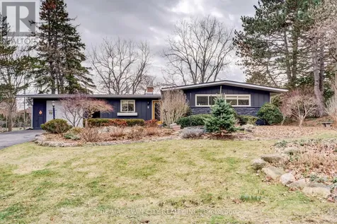 9 Summerhayes Crescent Brantford ON N3R 5H9
