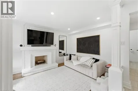 138 Miller Drive Ancaster ON L9G 4W4