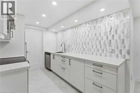 138 Miller Drive Ancaster ON L9G 4W4