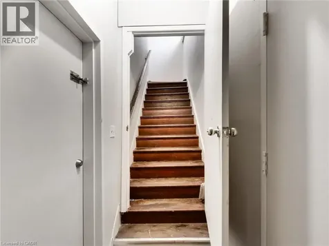 443 Wentworth Street North Hamilton ON L8L 5W6