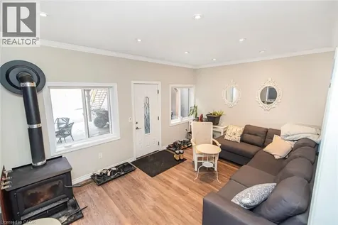 443 Eleventh Road East Stoney Creek ON L8J 3N4
