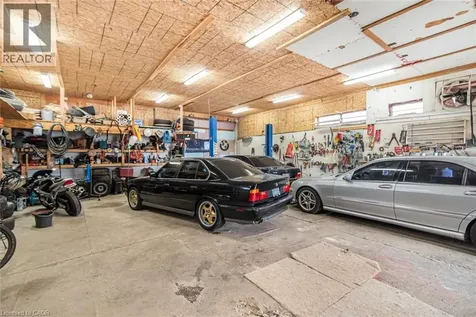 443 Eleventh Road East Stoney Creek ON L8J 3N4