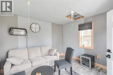 443 Eleventh Road East Stoney Creek ON L8J 3N4